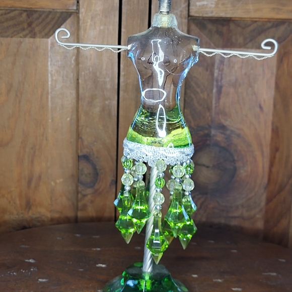 Green Jewelry Holder - Picture 10 of 11